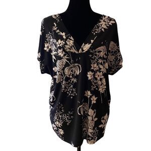 Banana Republic Double V-Neck Black and White Floral Top